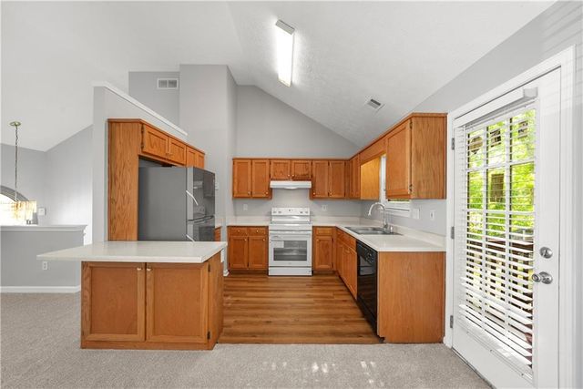 1090 Drawbridge Drive, Riverdale, GA 30296
