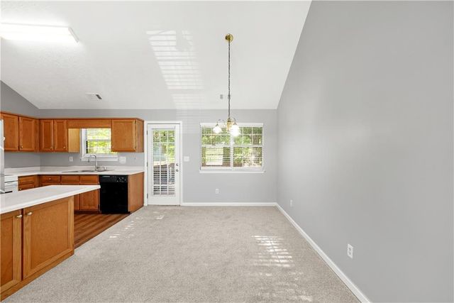 1090 Drawbridge Drive, Riverdale, GA 30296