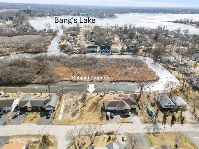 818 Sheridan Drive, Wauconda, IL 60084