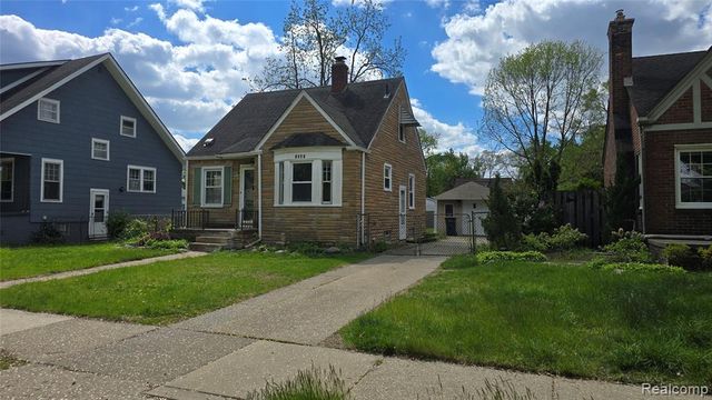 1337 W Saratoga Street, Ferndale, MI 48220