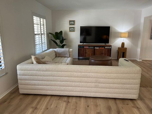 1909 DEANCROFT ROAD, Sarasota, FL 34235