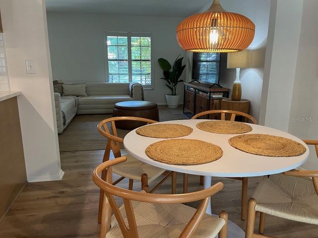 1909 DEANCROFT ROAD, Sarasota, FL 34235