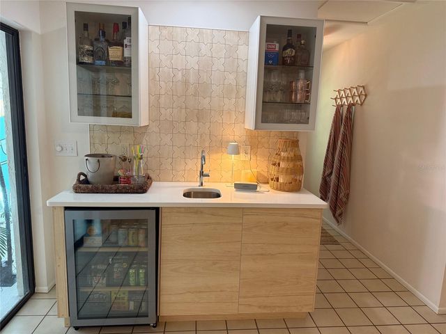 1909 DEANCROFT ROAD, Sarasota, FL 34235