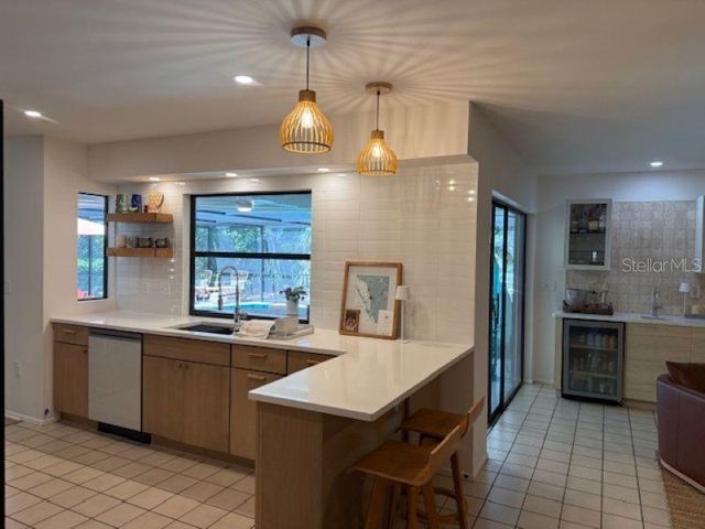 1909 DEANCROFT ROAD, Sarasota, FL 34235