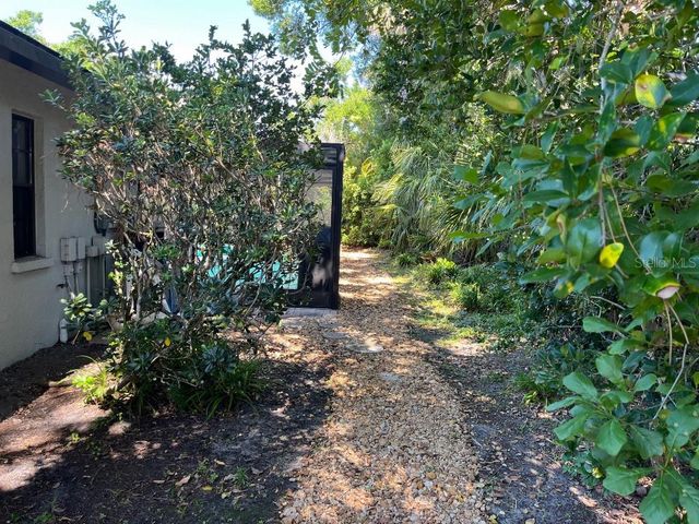 1909 DEANCROFT ROAD, Sarasota, FL 34235