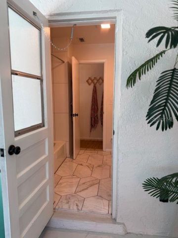 1909 DEANCROFT ROAD, Sarasota, FL 34235