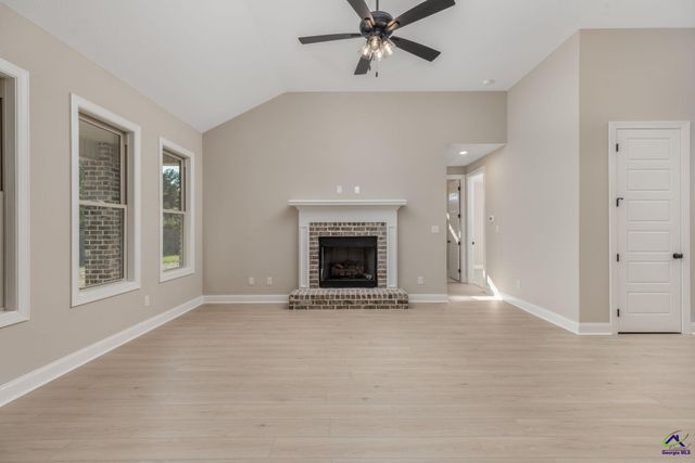 217 Farmland Circle, Perry, GA 31069