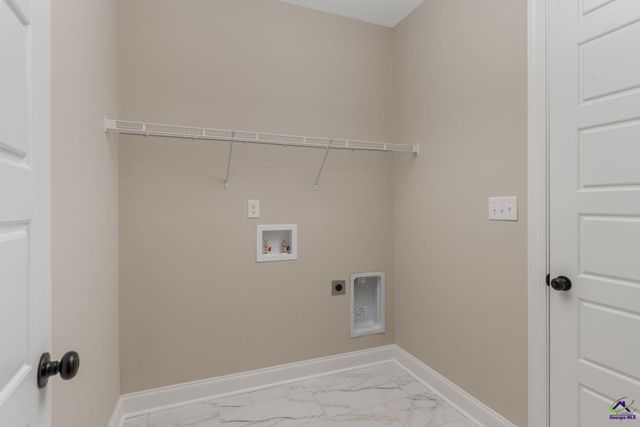 217 Farmland Circle, Perry, GA 31069