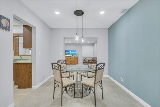 1304 SE 2nd Avenue, Deerfield Beach, FL 33441