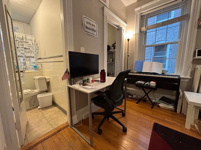 26 Myrtle St. 3, Boston, MA 02114