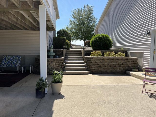 3 Carlock DRIVE, Danforth, IL 60930