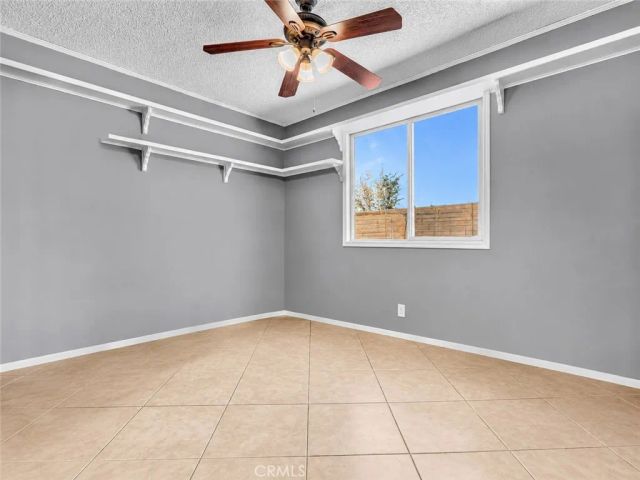 25790 Parada, Valencia, CA 91355