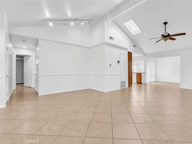 25790 Parada, Valencia, CA 91355