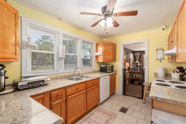 503 NE 1ST STREET, Chiefland, FL 32626