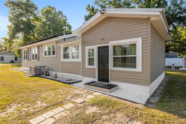 503 NE 1ST STREET, Chiefland, FL 32626