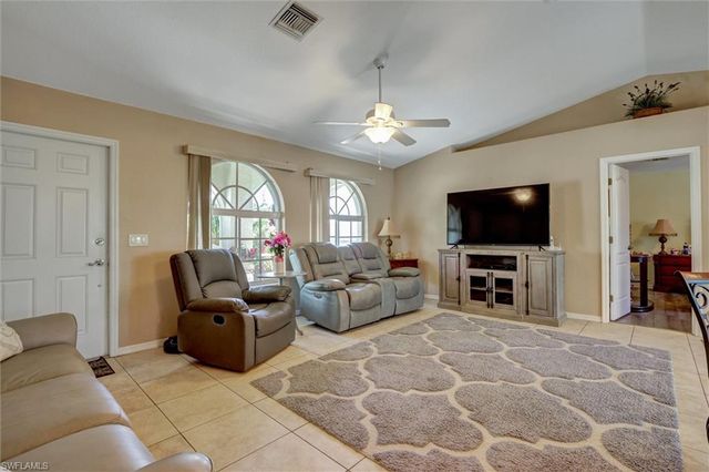 1100 NE 15th ST, Cape Coral, FL 33909