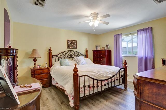 1100 NE 15th ST, Cape Coral, FL 33909