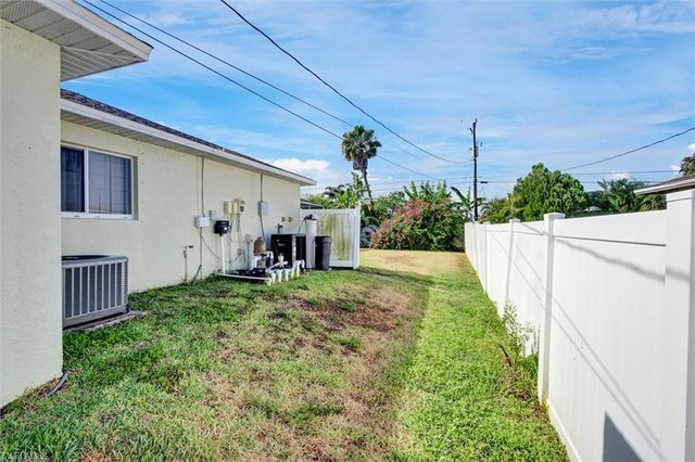 1100 NE 15th ST, Cape Coral, FL 33909