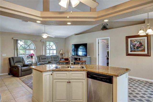 1100 NE 15th ST, Cape Coral, FL 33909
