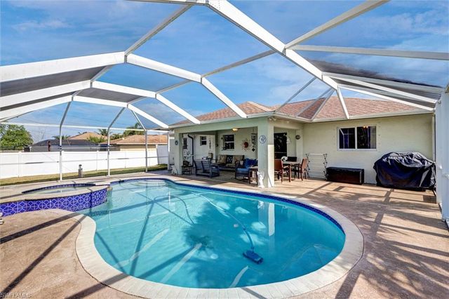 1100 NE 15th ST, Cape Coral, FL 33909