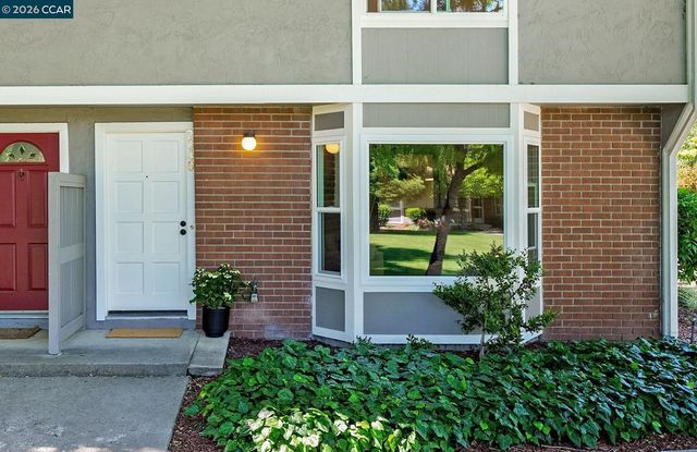 2840 Royal Ann Ln, Concord, CA 94518
