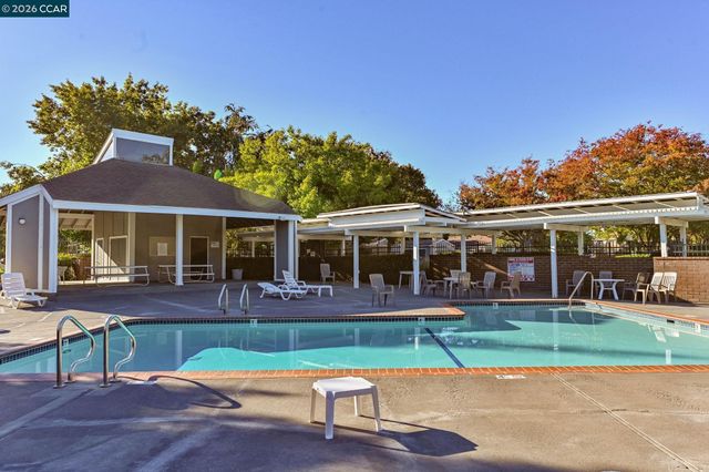 2840 Royal Ann Ln, Concord, CA 94518