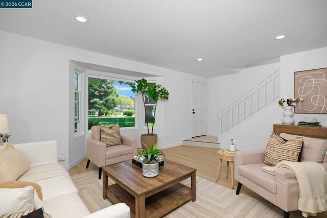 2840 Royal Ann Ln, Concord, CA 94518