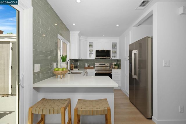 2840 Royal Ann Ln, Concord, CA 94518