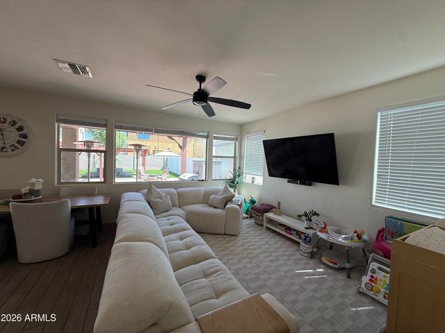 8804 W JEFFERSON Street, Tolleson, AZ 85353