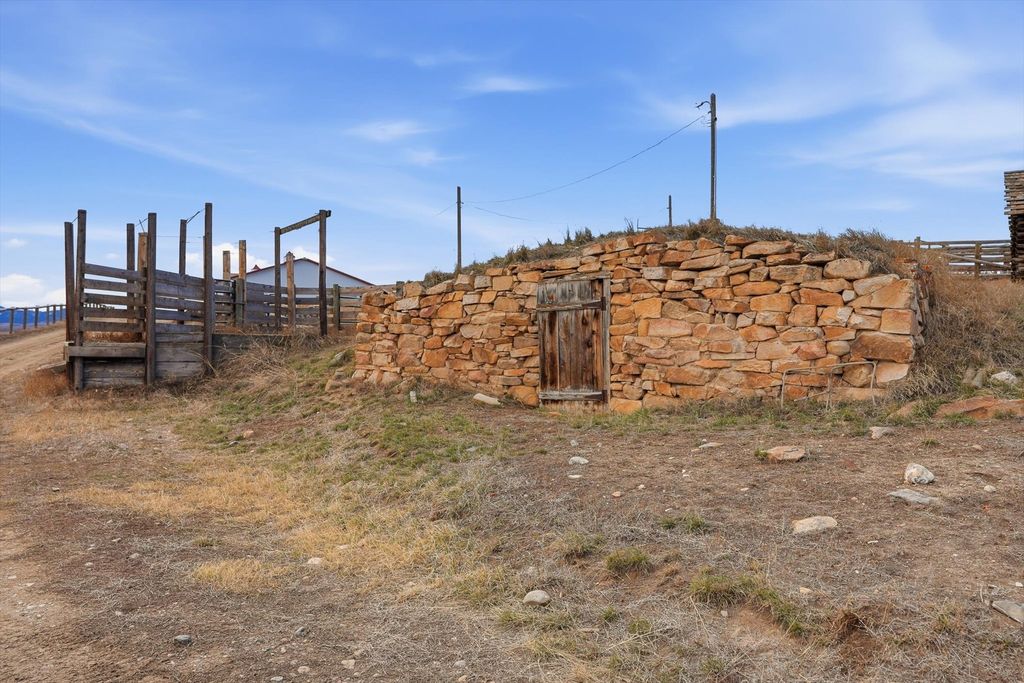 283 Cummoch Drive, Deer Lodge, MT 59722 photo 6