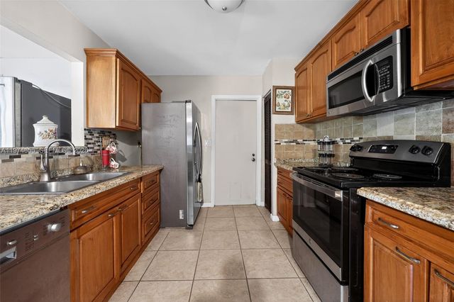 9522 Affirmed Ln, Boca Raton, FL 33496