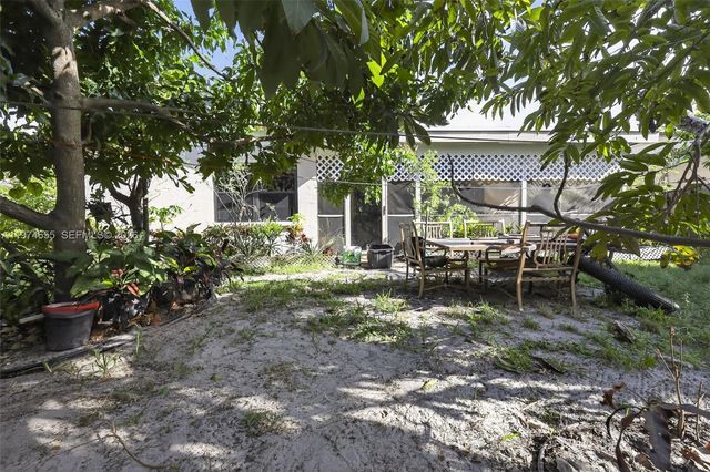 9522 Affirmed Ln, Boca Raton, FL 33496
