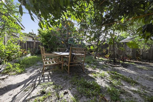 9522 Affirmed Ln, Boca Raton, FL 33496