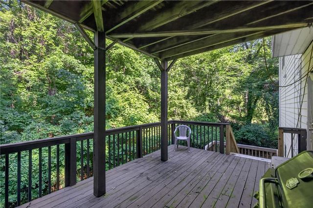 9917 Silver Leaf Court, Douglasville, GA 30135