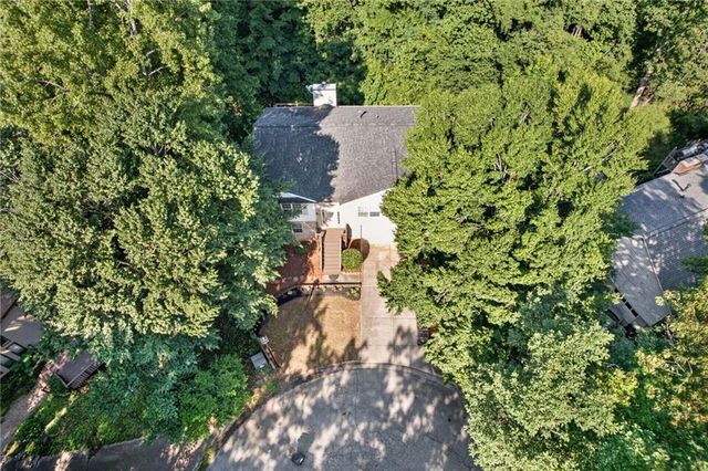 9917 Silver Leaf Court, Douglasville, GA 30135
