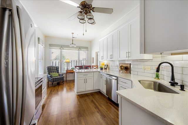 1727 VILLAGE RIDGE RD, Collierville, TN 38017