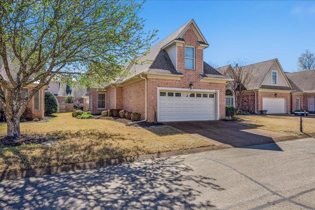 1727 VILLAGE RIDGE RD, Collierville, TN 38017