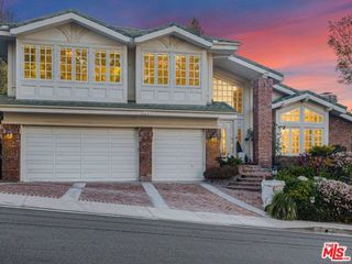 6111 County Oak Road, Woodland Hills (los Angeles), CA 91367