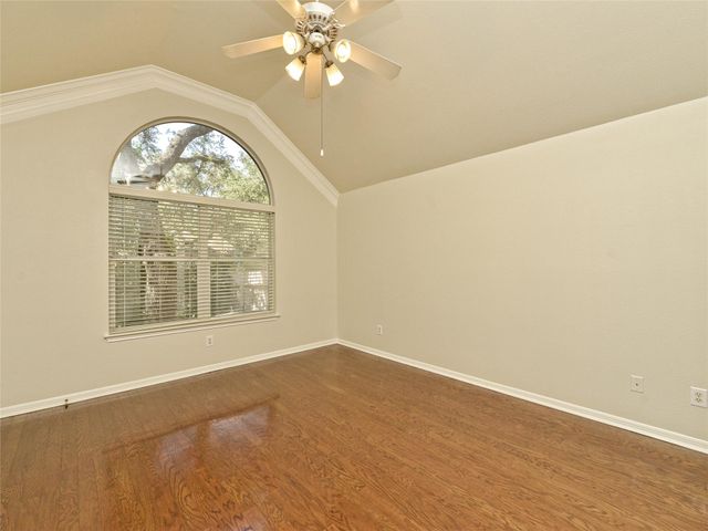 11 Troon DR, Austin, TX 78738