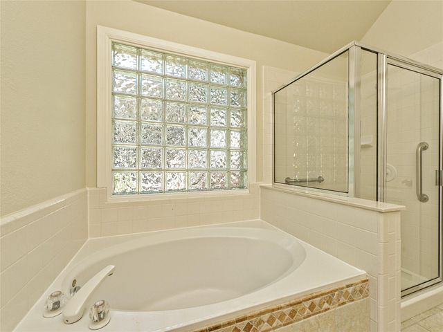 11 Troon DR, Austin, TX 78738