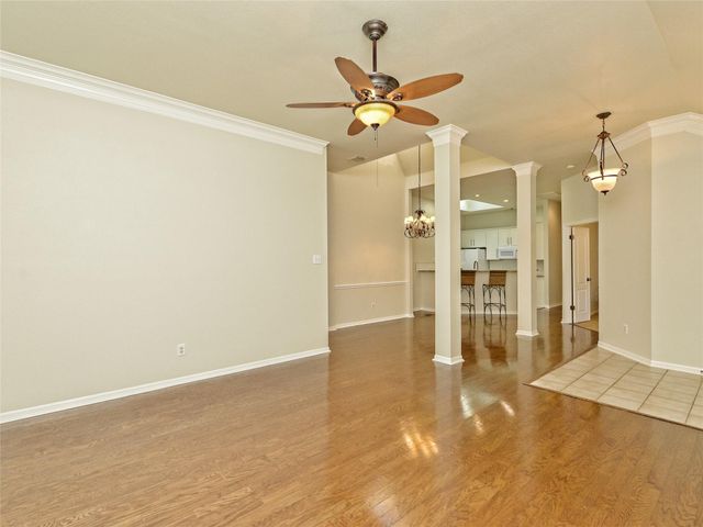 11 Troon DR, Austin, TX 78738