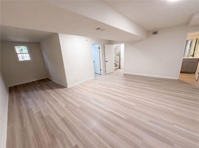 1825 Marsh Creek Drive, Lawrenceville, GA 30043