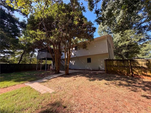 1825 Marsh Creek Drive, Lawrenceville, GA 30043
