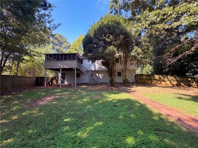 1825 Marsh Creek Drive, Lawrenceville, GA 30043