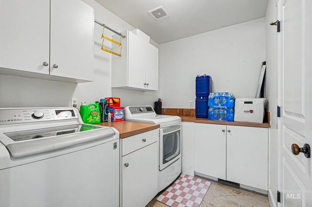 2340 S Alaska Way, Meridian, ID 83642