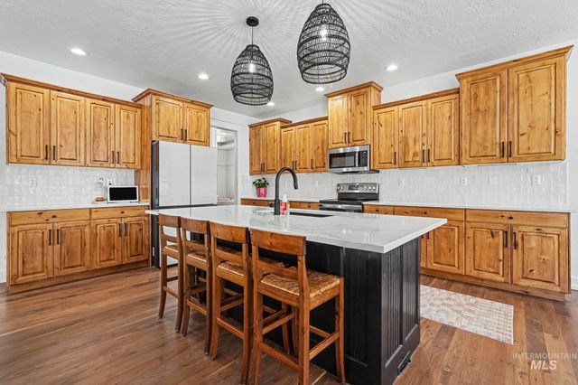2340 S Alaska Way, Meridian, ID 83642
