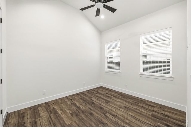 121 Feather Way, Fredericksburg, TX 78624