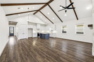 121 Feather Way, Fredericksburg, TX 78624