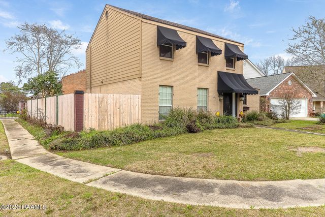 101 Chateau Place, Lafayette, LA 70503