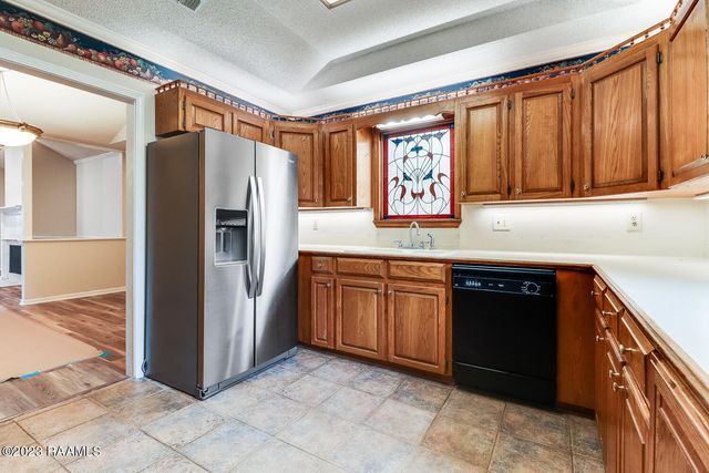 101 Chateau Place, Lafayette, LA 70503